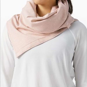 Lululemon On the Move Scarf